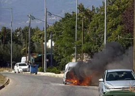 Κομοτηνή: Όχημα τυλίχτηκε στις φλόγες στην ανατολική έξοδο