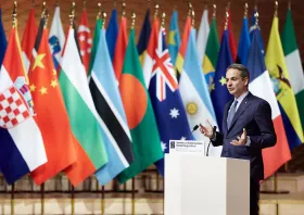 Η Ελλάδα ανοίγει τη συζήτηση για πυρηνική ενέργεια - Μήνυμα Μητσοτάκη από το Παρίσι