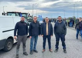 Τζανέρ από μπλόκο αγροτών Κομοτηνής: «Η παρουσία μου δεν είναι τυπική - είναι καθήκον»