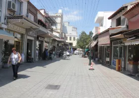 Κ. Κωνσταντινίδου:  «Οι θερινές εκπτώσεις έχουν χάσει την αίγλη τους»