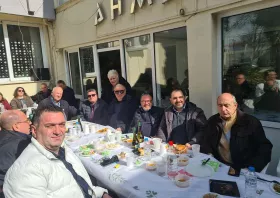 Νέο Σιδηροχώρι: Τραπέζι σε κατοίκους και αυτοδιοικητικούς από τον Κώστα Τσαμπλή – BINTEO