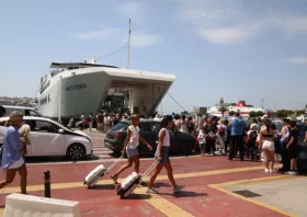 Κοινωνικός τουρισμός: Νωρίτερα τα voucher διακοπών, «κέρδος» για τους πολύτεκνους