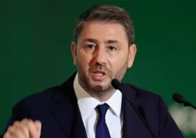 Ανδρουλάκης προς Μητσοτάκη: «Εσείς είστε το βαθύ κράτος – Εκλογές τώρα»