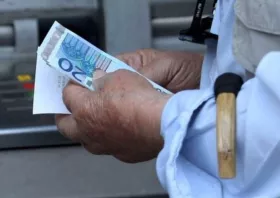Νωρίτερα η πληρωμή των συντάξεων Μαρτίου