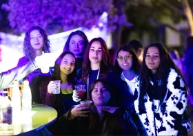 Μια βραδιά γεμάτη ρυθμό και χρώμα στο πλαίσιο του ΓουέλΚΟΜ