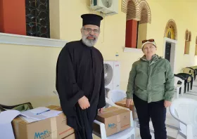 Τρόφιμα σε άπορες οικογένειες της Ροδόπης μέσω εκκλησίας