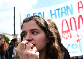 Φοιτητές και μαθητές στους δρόμους για τα τρία χρόνια από την τραγωδία στα Τέμπη – Συλλαλητήρια σε πολλές πόλεις