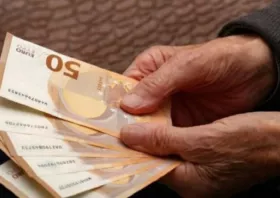 Αυξήσεις στις συντάξεις: Πόσα θα κερδίσετε από τον Ιανουάριο