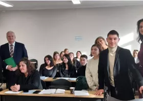 Ο Ιλχάν Αχμέτ  στο πανελλήνιο forum νέων στην Κομοτηνή 