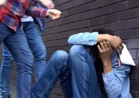 Ξάνθη: Θύμα άγριας επίθεσης 15χρονος – Του έστησαν παγίδα και τον χτύπησαν στο κεφάλι