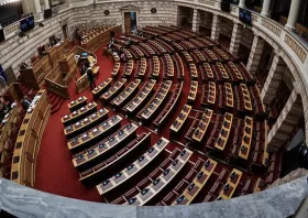 ΚΚΕ: Να προσληφθούν οι απολυμένες εργαζόμενες  του Συμβουλευτικού Κέντρου Κομοτηνής