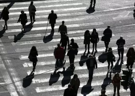 Η ΑΜΘ αδειάζει:  18.646 νέοι έφυγαν  σε μια δεκαετία -  Αρνητική πρωτιά  για τη νέα γενιά  της Περιφέρειας