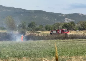Μικρής έκτασης φωτιά σε χωράφι κινητοποίησε την Πυροσβεστική Υπηρεσία