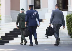 ΚΥΣΕΑ: Στο επίκεντρο εξοπλιστικά και μεταναστευτικό