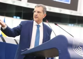 Γ. Αυτιάς:  Μπλοκάρετε  την Τουρκία  από την  ευρωπαϊκή άμυνα
