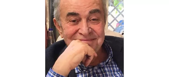 Χαρακτηρίζοντας όλους ως «Καραγκιόζηδες» απαξιώνουμε τον Καραγκιόζη!... Χαρακτηρίζοντας όλους ως «Καραγκιόζηδες» απαξιώνουμε τον Καραγκιόζη!...