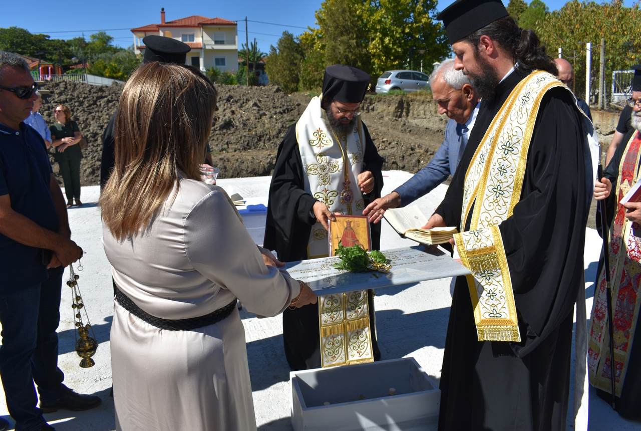 Θεμελιώθηκε ο νεοαναγειρόμενος ναός Αγίας Αικατερίνης Μεσοχωρίου